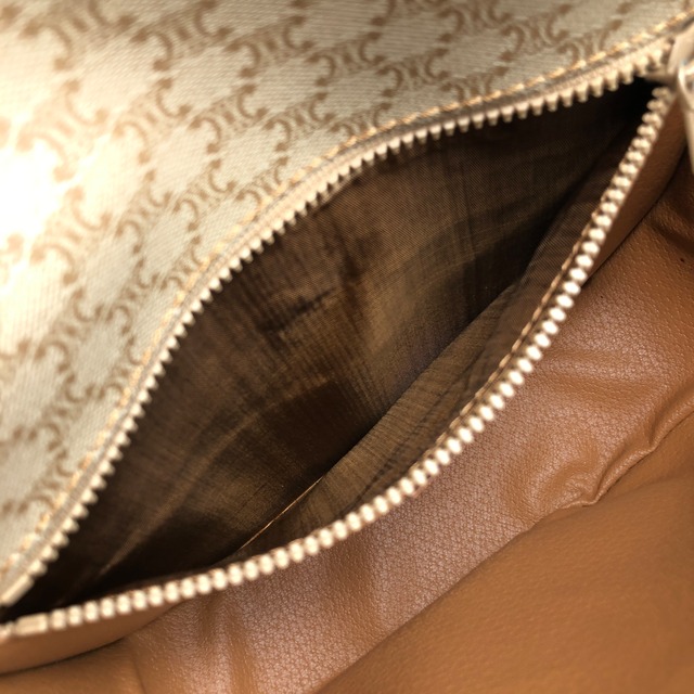 CELINE セリーヌ マカダム ショルダーバッグ ベージュ フロントバックル PVC レザー フラップ vintage ヴィンテージ オールド t3xmcc