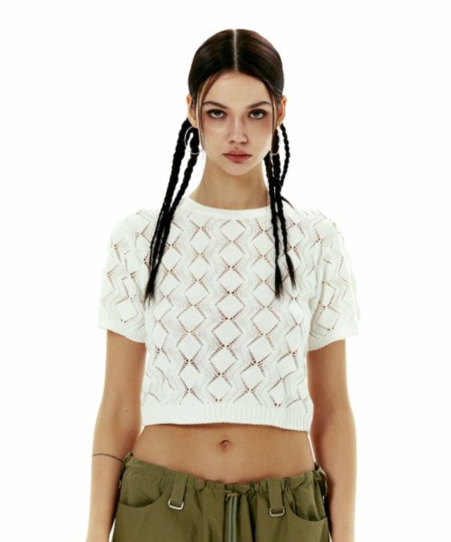 [AMES-WORLDWIDE] DIAMOND PUNCHING CROP KNIT IVORY