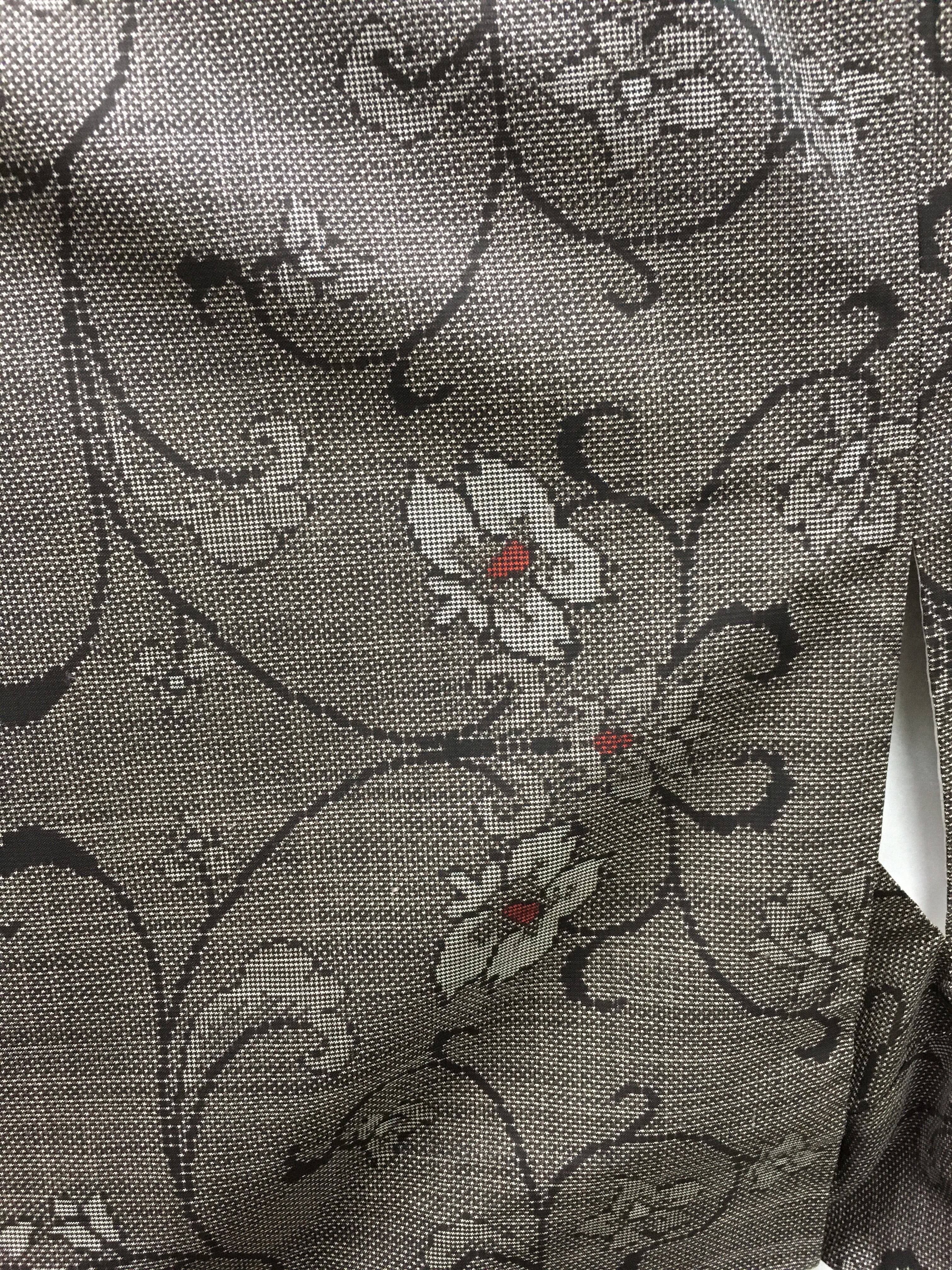 大島紬袷（こげ茶地｜唐草花）