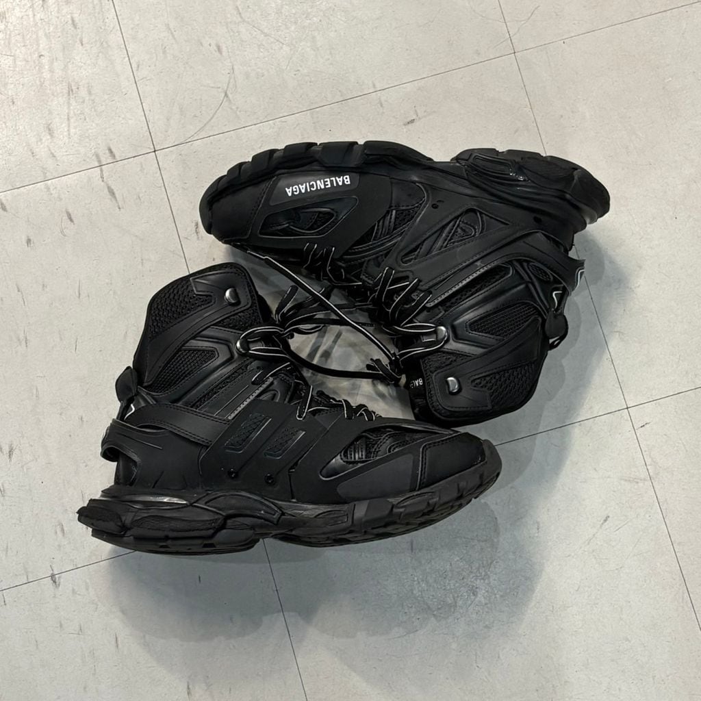 バレンシアガ ブラック レザー ハイカットスニーカー 41 BALENCIAGA バレンシアガ TRACK HIKE ハイカットスニーカー 654867