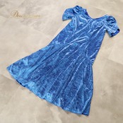 フラダンス 衣装 ALOHA STANDARDS アロハスタンダード ワンピース ドレス ブルー系 青 ベロア生地 無地 シンプル 光沢感 半袖 ハワイアン アロハ フラ ダンス レッスン 練習 ハワイアンダンス 華やか 鮮やか かわいい おしゃれ 上品 大人っぽい ダンス衣装 練習着