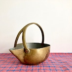 真鍮のハンドル付き小鍋