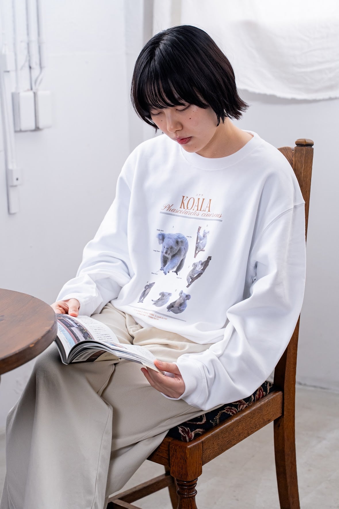 【美品】Koala Momo 長袖シャツ 絵画 アート 美品】Koala Momo 長袖シャツ 絵画 アート