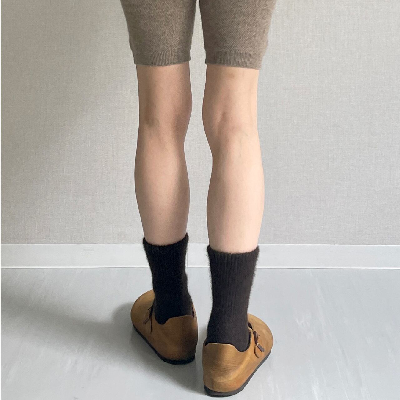 ヤクの靴下／毛100％タイプ｜こげ茶 | 空飛ぶ羊 BASE webshop