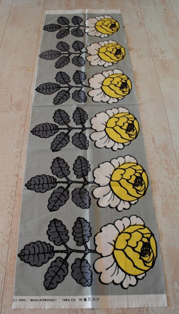 marimekko cotton fabric MAALAISRUUSU 40cm (1REP) マリメッコ生地　マーライスルース