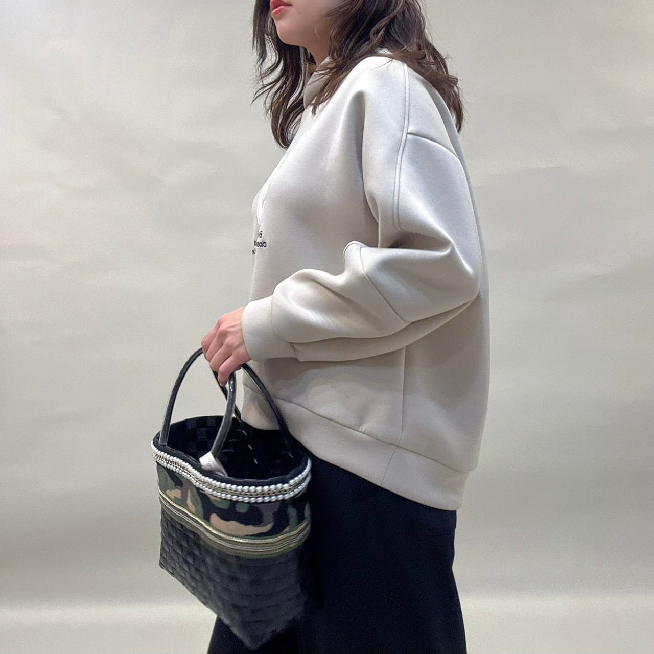 ディニテコリエ　ダンボールロゴパーカー