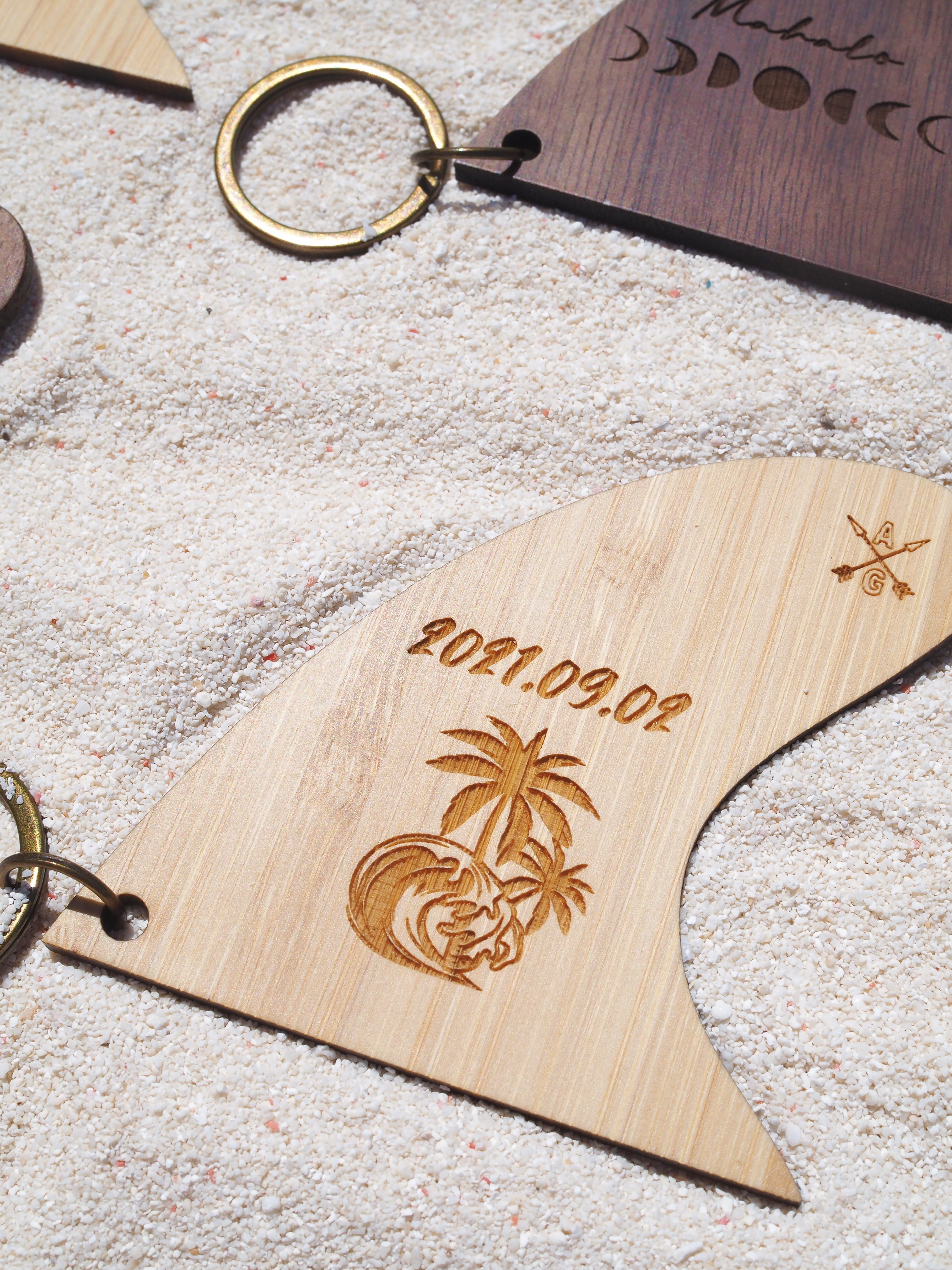 Wood×wave resin fin key holder(wavy) | ALOHA GLASS