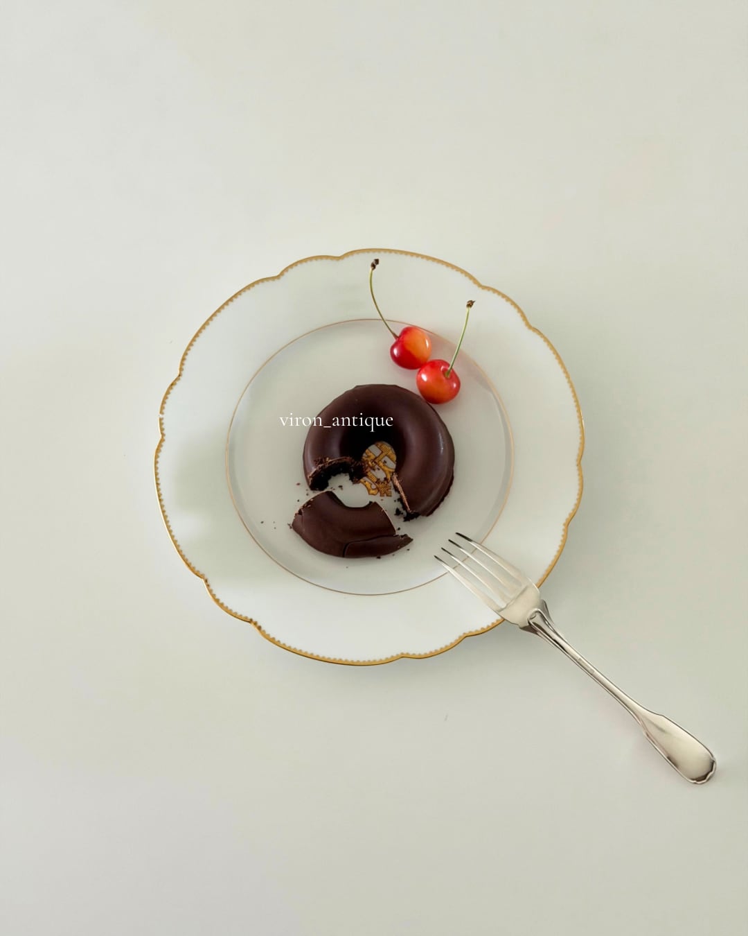 Émile Bourgeois エミール・ブルジョワ / モノグラムのリムプレート φ22.7cm (c)