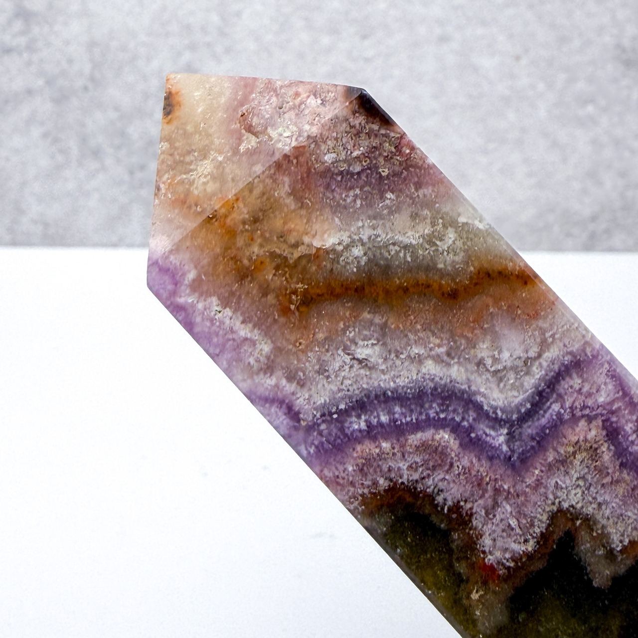 バンデッドフローライト タワー ＊ Fluorite ＊ 天然石