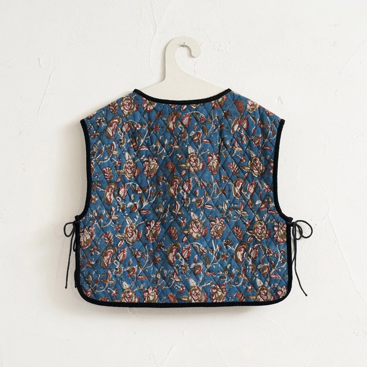 【archi】のQUILTED VEST ARCHI / BLOCK PRINT QUILTED VEST | fons
