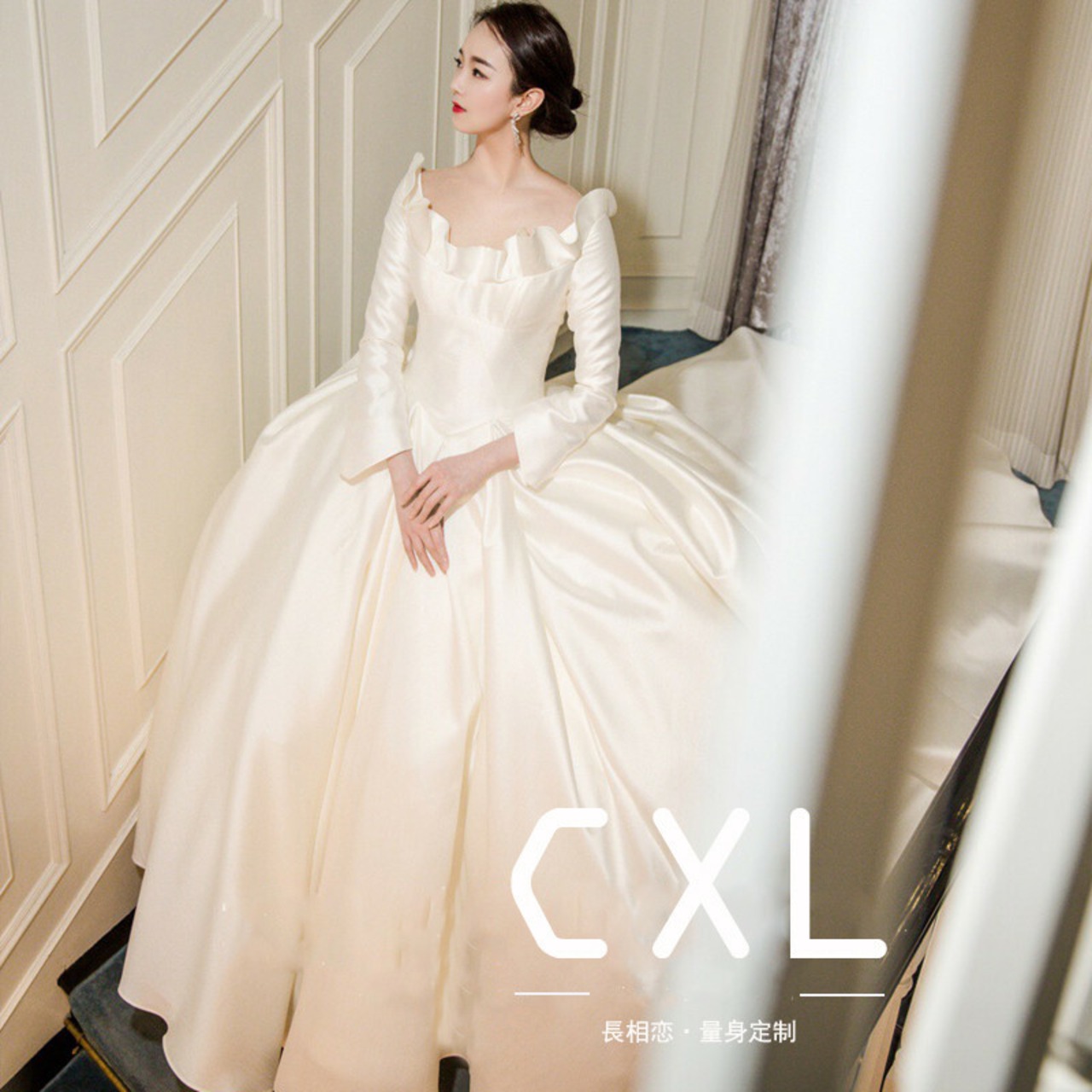 C61 プリンセスドレス ノースリーブ サテン 光沢感 美しい 捻ろ 花嫁 
