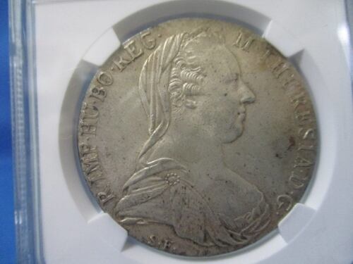 ルーマニア 500レイ銀貨☆1941年／未使用／ミハイ1世／修道院