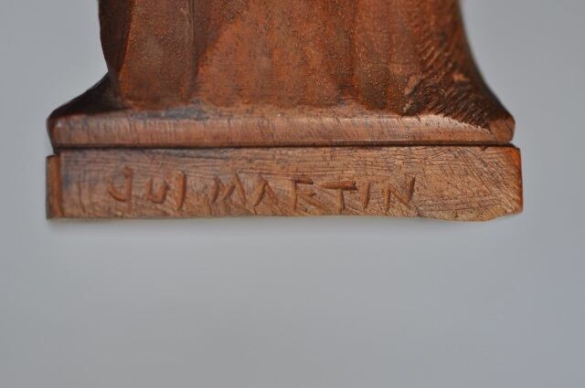 聖テレーズ木彫り像