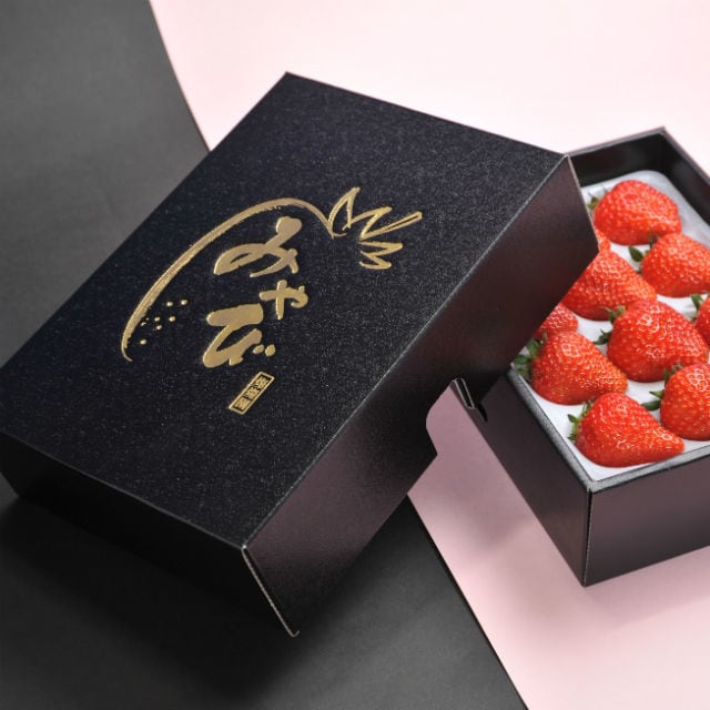 かわいやいちご様*. 専用ページ☺︎ Premium】大粒うまいちご ―雅― ※税込み送料無料※販売期間終了時期は