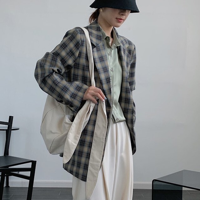 レトロ風 アウター ジャケット レディース 春 きれいめ 暖かい ブレザー ミモレ 長袖 Vネック 襟付き BIGシルエット Iライン ポケット 前開き くすみカラー 大人カラー 秋カラー XS S M 小さいサイズ ゆったり ゆる かわいい 大人可愛い きれいめ シンプル カジュアル 大人 上品 おしゃれ かっこいい レトロ チェック柄 格子柄 ファッション コーデ スタイル 楽ちん モテ 体型カバー 定番 普段使い こなれ感 ラフ メンズライク マニッシュ ボーイッシュ ラブリー キュート ガーリー