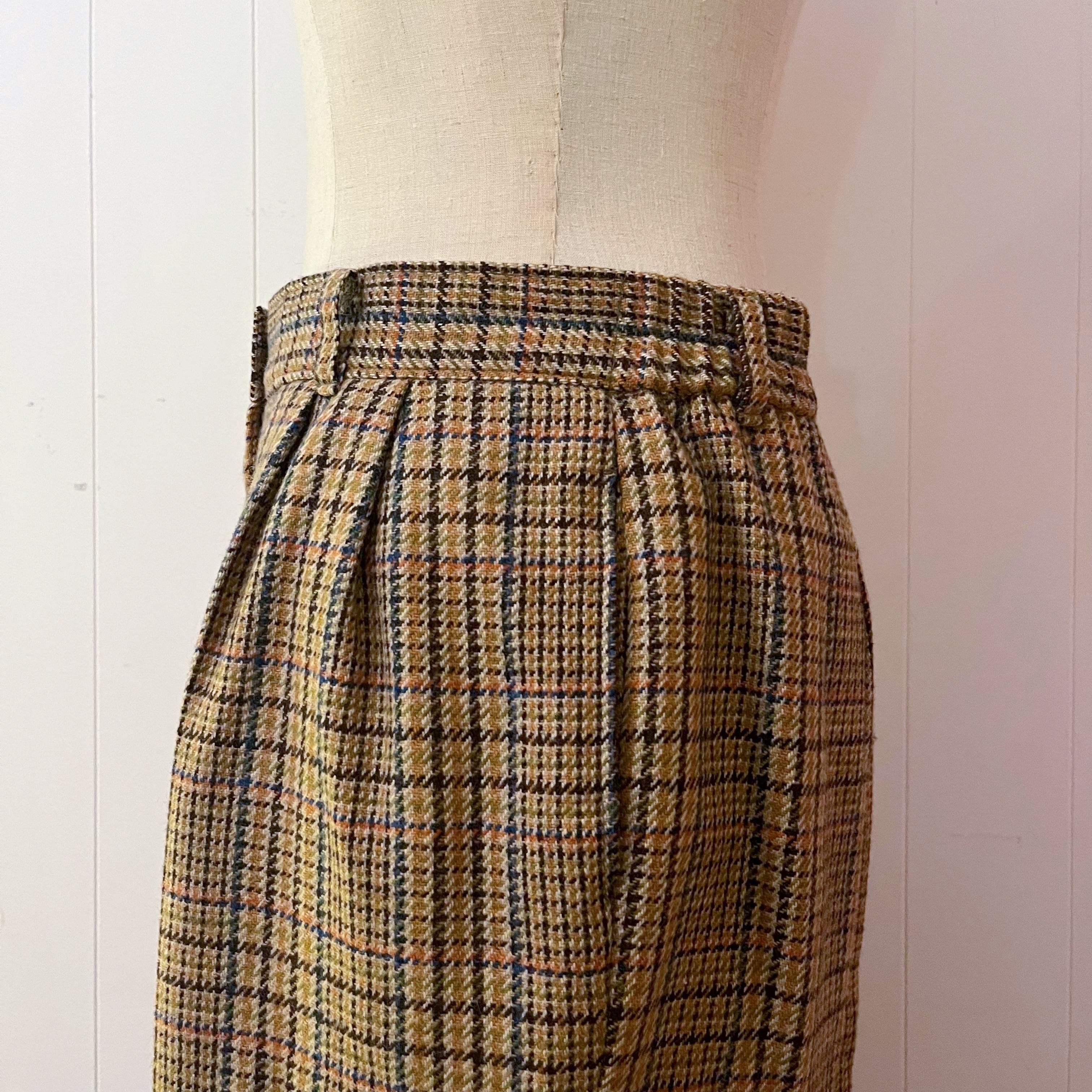 beige check wool tuck pants