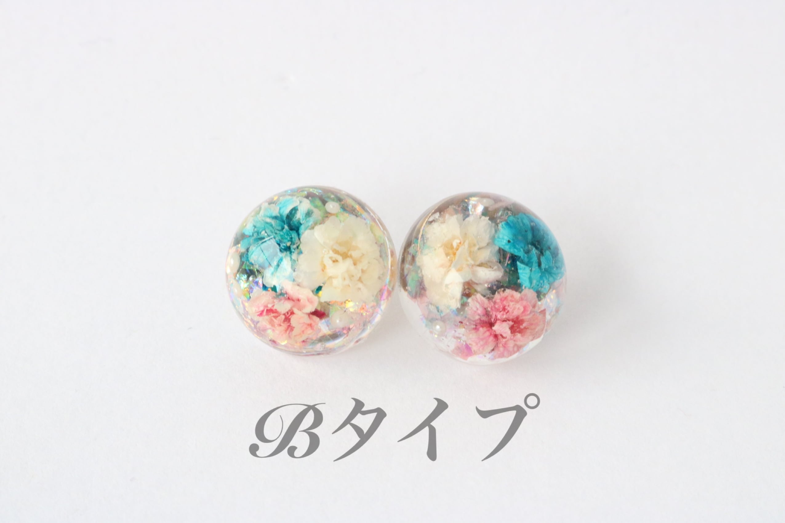 A-33 ドライフラワー レジンピアス | Amulet