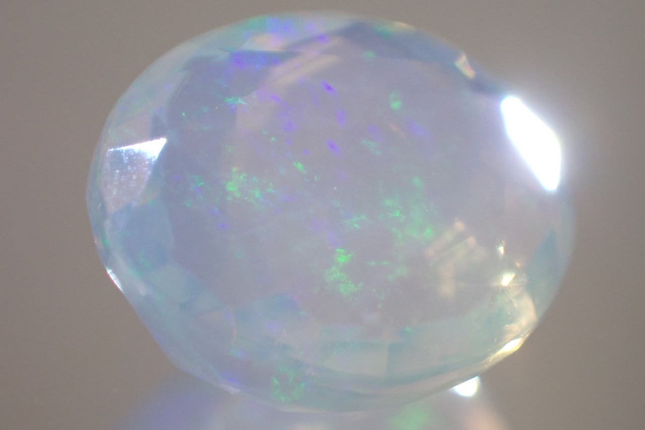エチオピアオパール　2.69ct　[C9‐25]
