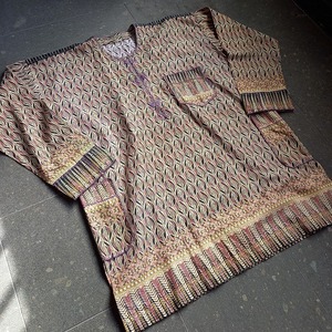 インド？ ハンドメイド 刺繍 エスニックチュニック used [101094]