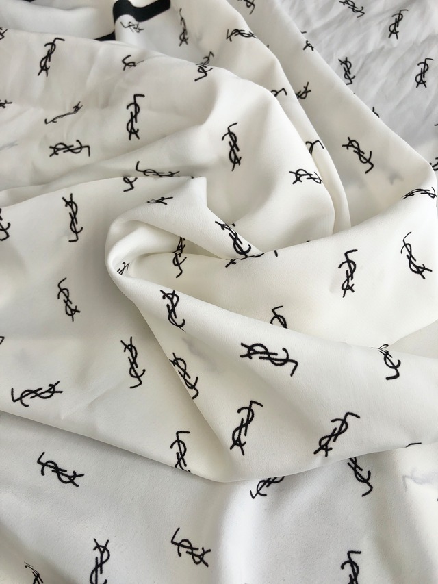 Yves Saint Laurent イヴ・サンローラン スカーフ ブラック ホワイト YSL SILK100% vintage ヴィンテージ オールド ex6c7b