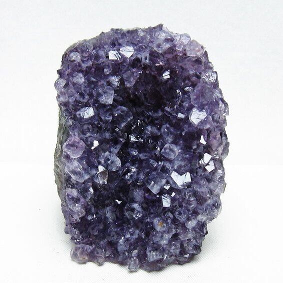 アメジスト クラスター ウルグアイ産 アメジスト 原石 一点物 182-8302