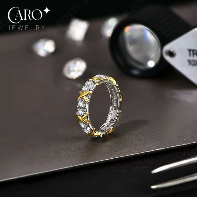 モアサナイト クロス シルバー925 キラキラ ラグジュアリー ゴージャス