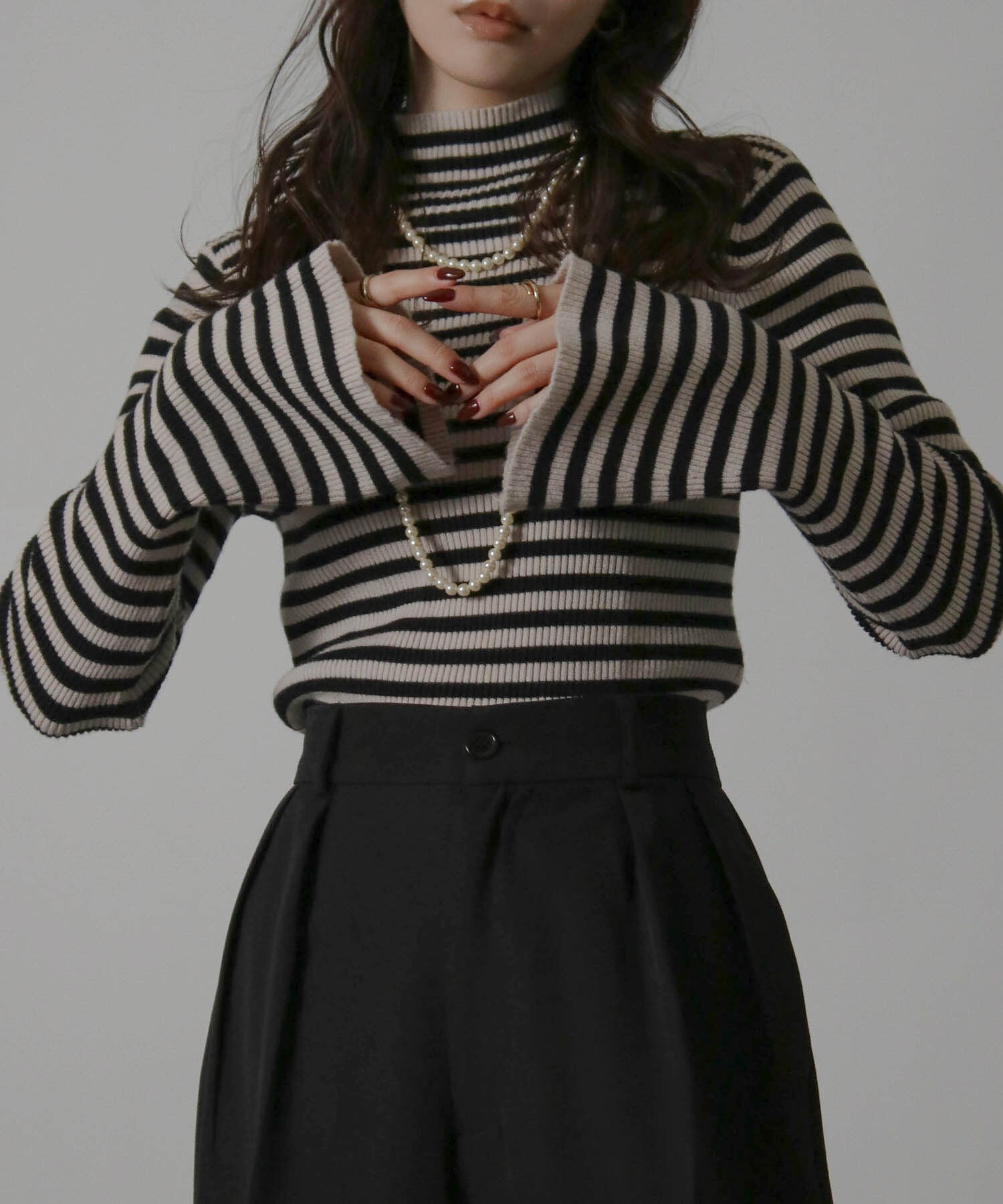 ハイネックボーダーニット