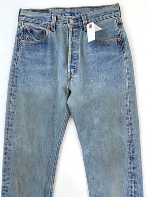 M-206  リーバイス Levisレギュラー古着 1990年代米国製刻印546  W 70cm(ぐるり） 股下 77cm