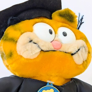 ☆ VINTAGE 1980年代初期 ☆【 Garfield ( ガーフィールド ) 】『 卒業式Garfield DAKINタグ付 』ぬいぐるみ / プラッシュ / plush / 1980年代年製 〚アメリカン雑貨 アメトイ〛