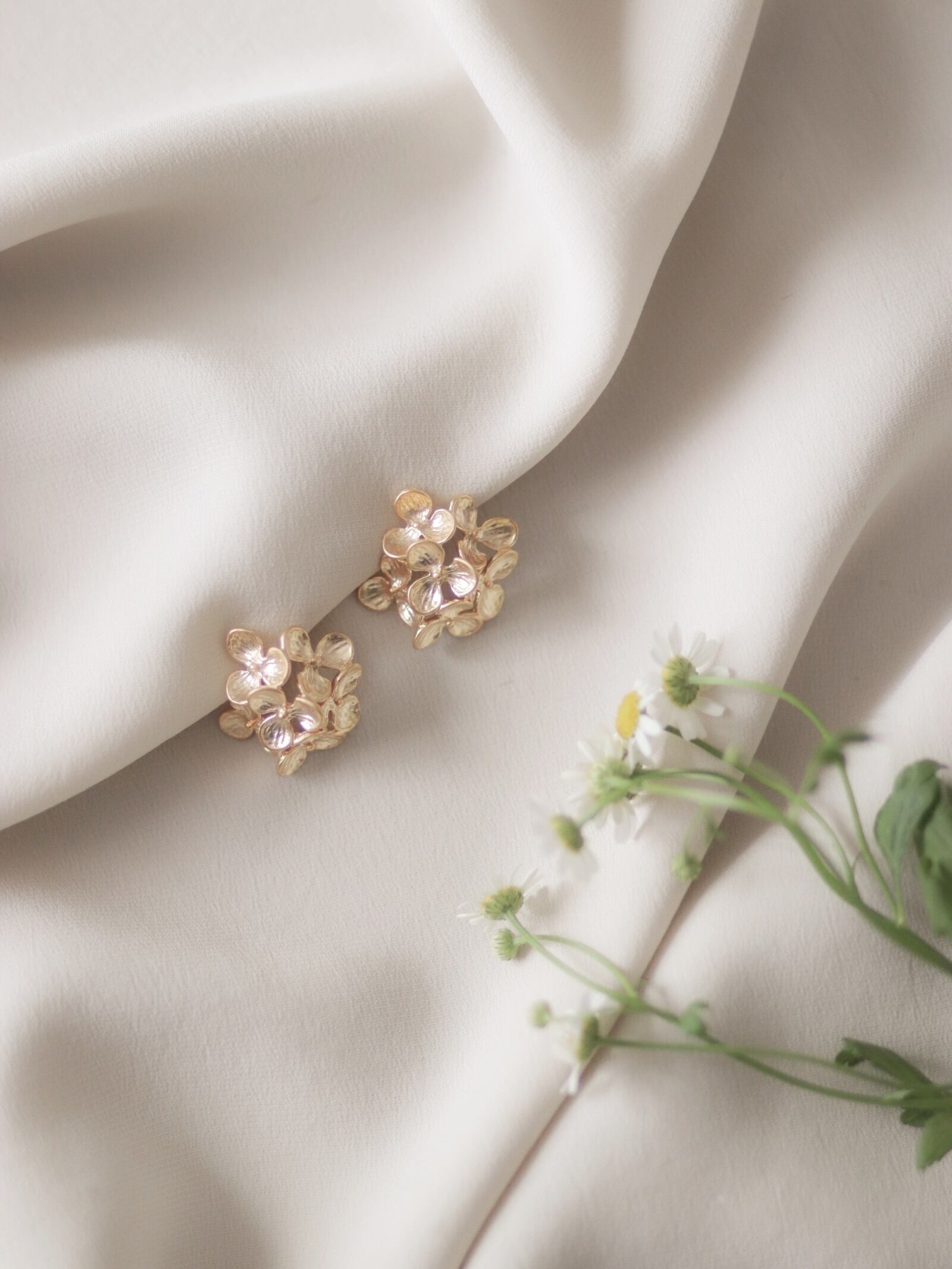 flower accessory