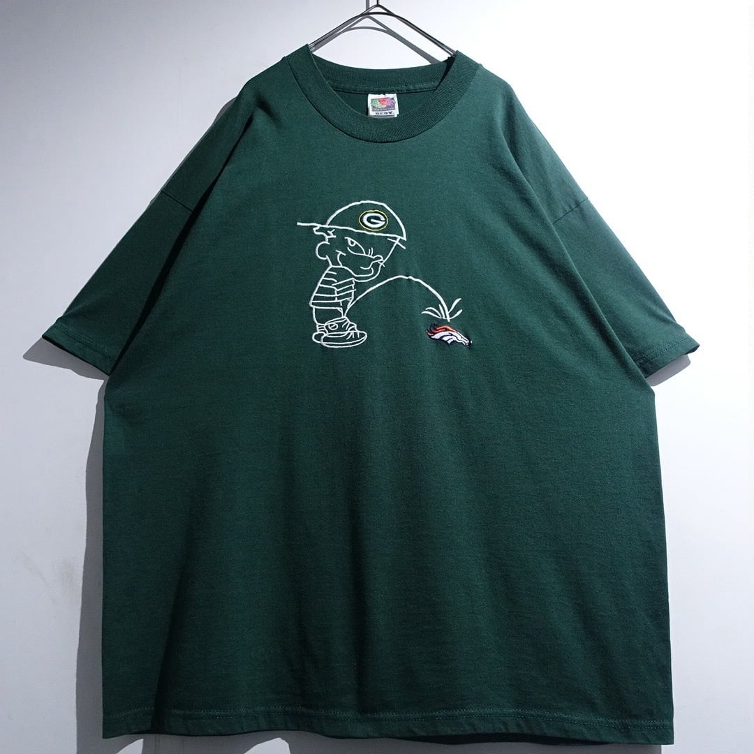 90s Packers Peeing Boy Embroidery Design T-Shirt