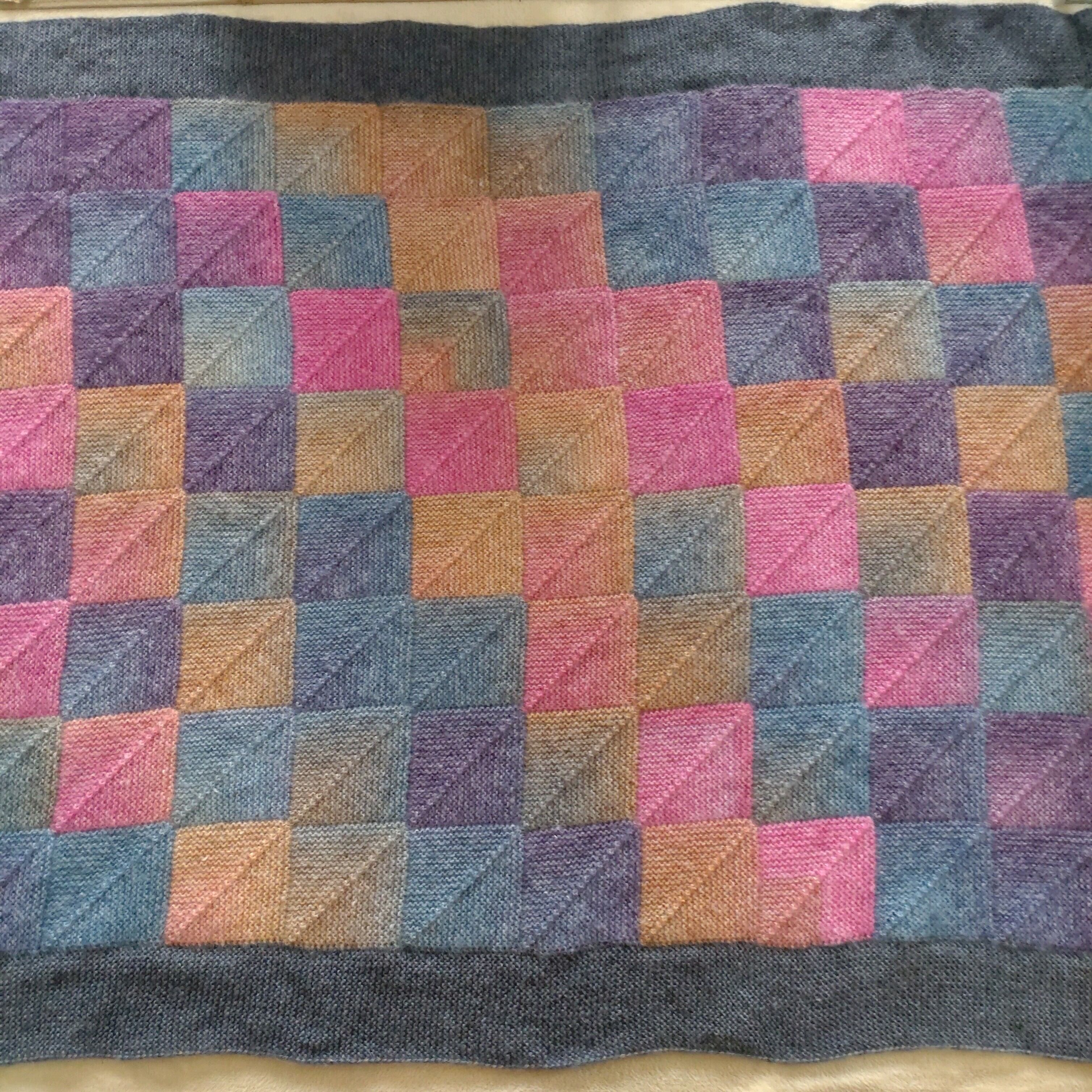 ＊ハンドメイド＊　ドミノ編みブランケット ドミノ編みブランケット 100×150 | mikoto brand