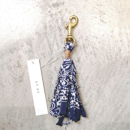 BY ME vintage bandana keyholder