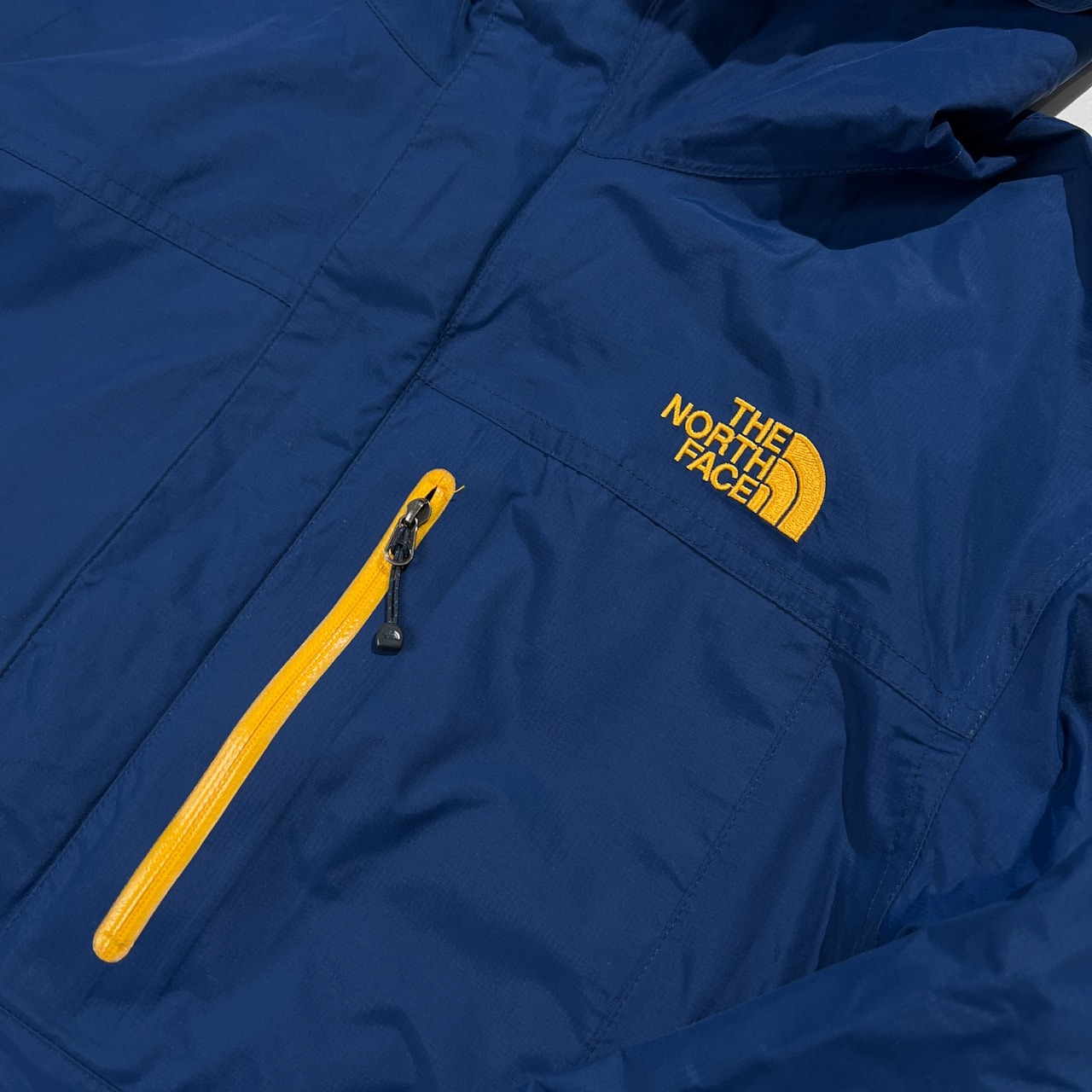 THE NORTH FACE ノースフェイス ツートン マウンテンパーカー サイズ L /ブルー×イエロー/ゴールドウイン/メンズ