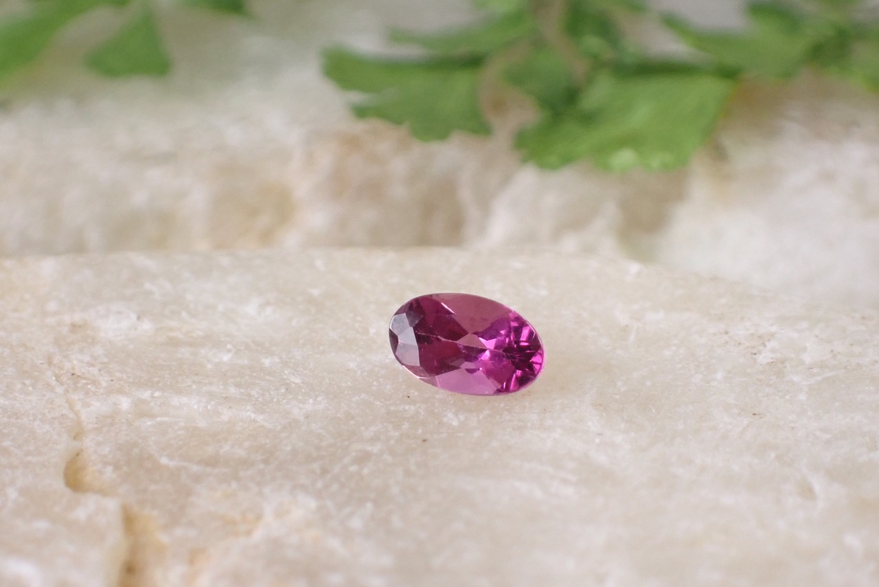 ロードライトガーネット　0.33ct　[C7‐755]