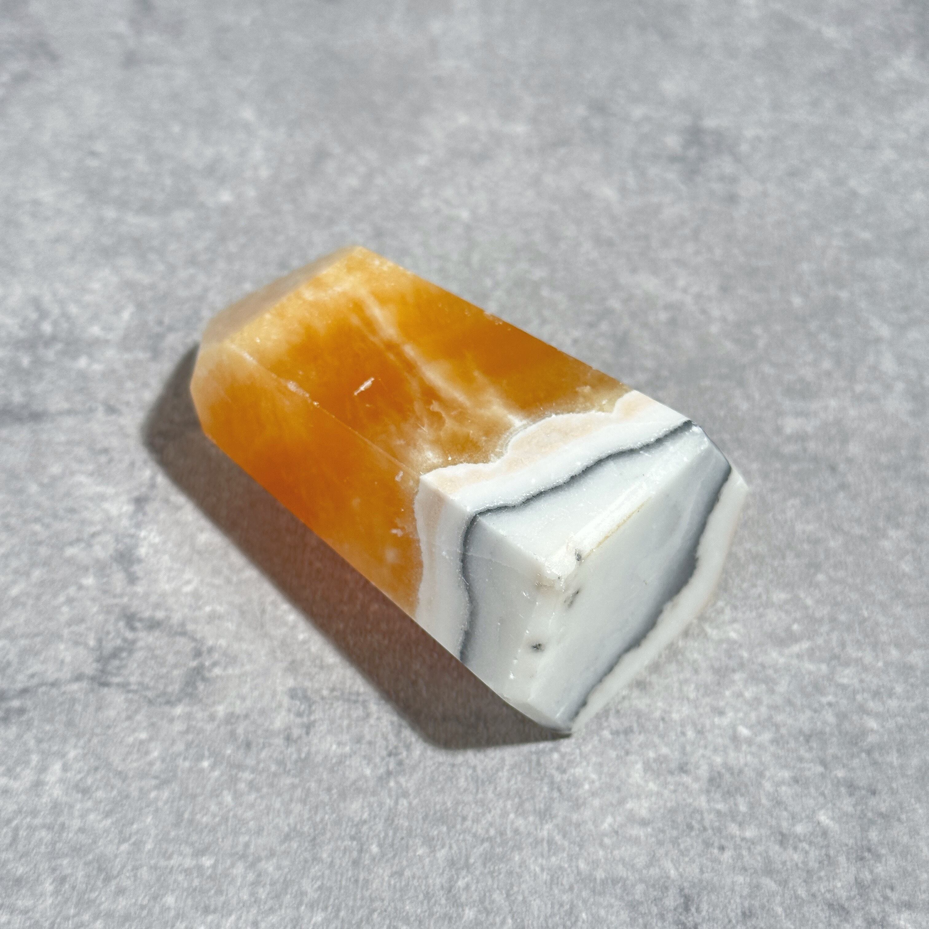 オレンジカルサイト タワー型23◇ Orange Calcite ◇天然石・鉱物