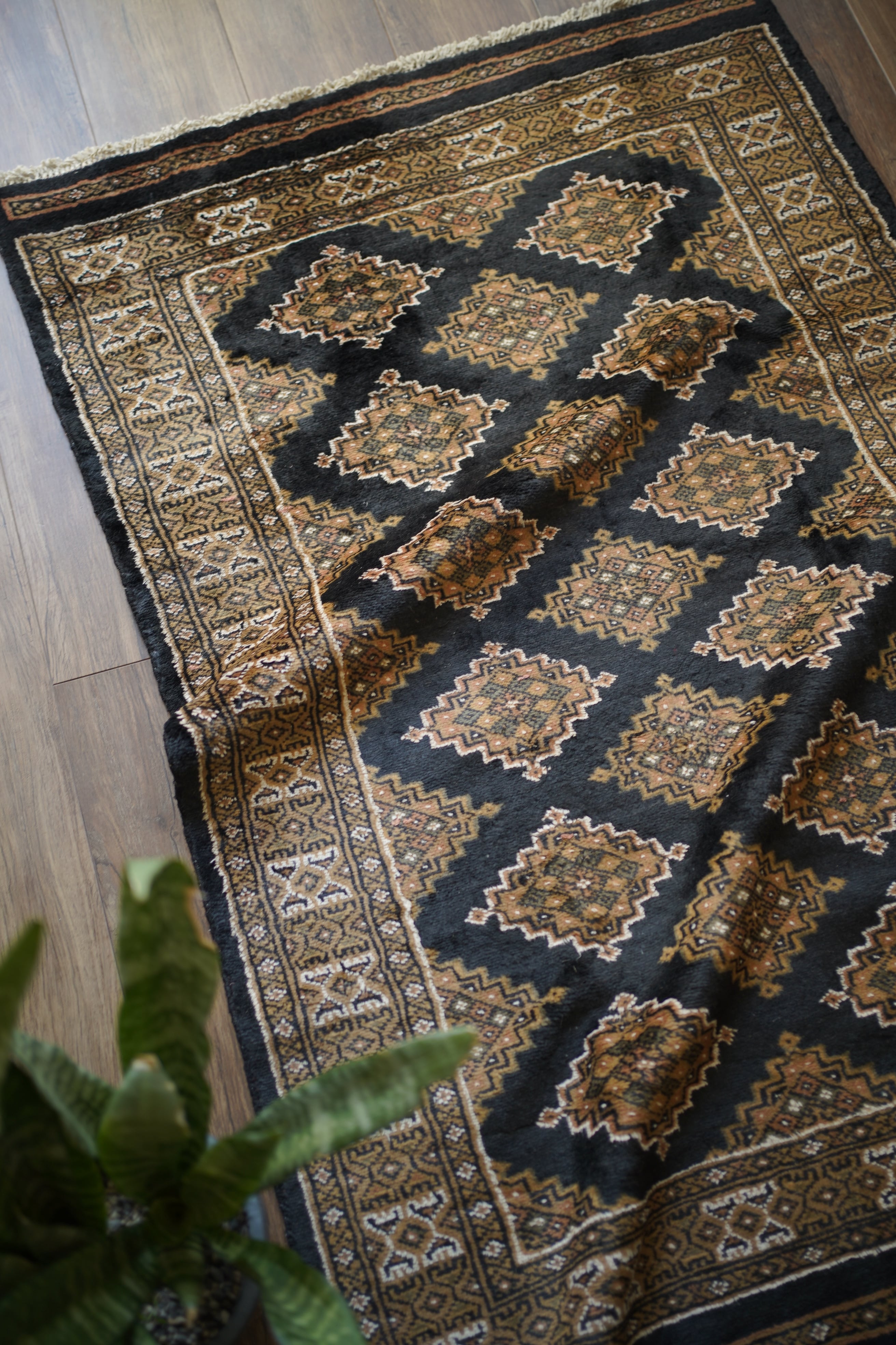 ヴィンテージラグ専門店 TIME RUG （ペルシャ絨毯・トライバルラグ）
