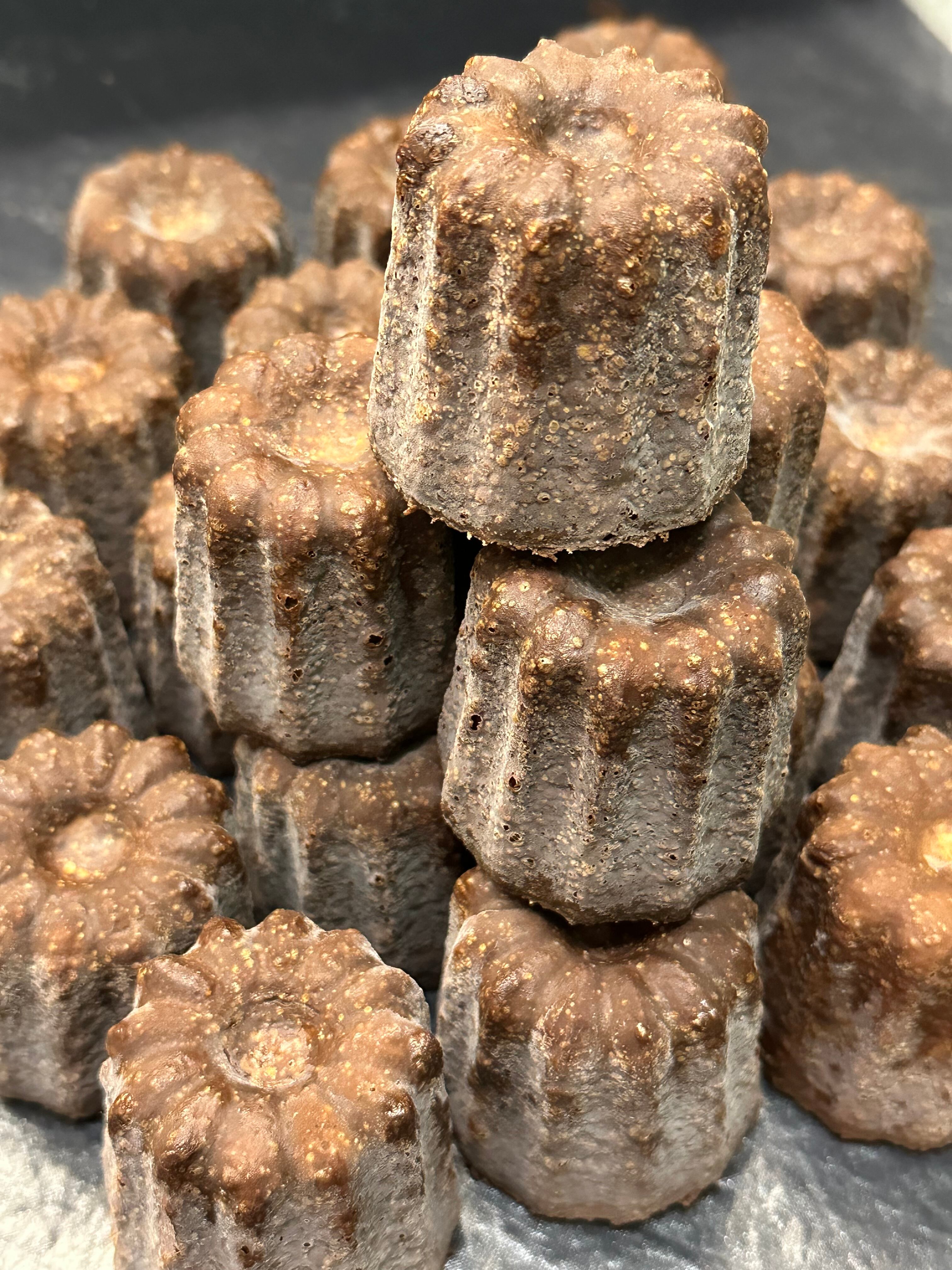 冷凍カヌレ(ショコラ)