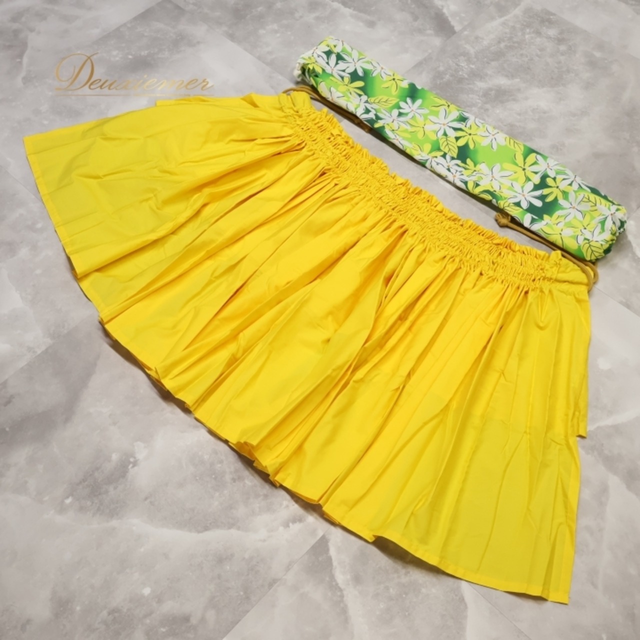 フラダンス 衣装 紐パウスカート イエロー系 LAULE‘A HAWAII 無地 シングル 日本製 パウケース セット 鮮やか 華やか 花柄 スカート