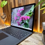 \ 公式ショップ限定価格❣️/ 大人気《タッチパネル式》Surface Laptop2 ブラック メモリ8GB SSD256GB 第8世代 ノートパソコン 安心サポート&3ヶ月保証付き
