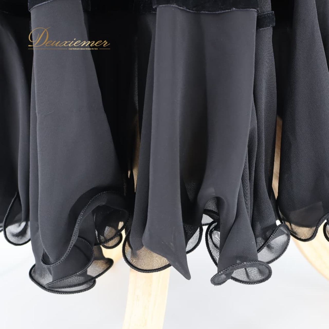 社交ダンス 衣装 スカート ブラック系 Muse 黒 無地 シンプル 練習 レッスン フリル 上品 伸縮 ストレッチ 透け感 かわいい ダンス衣装 イベント ステージ パーティー おしゃれ オールブラック