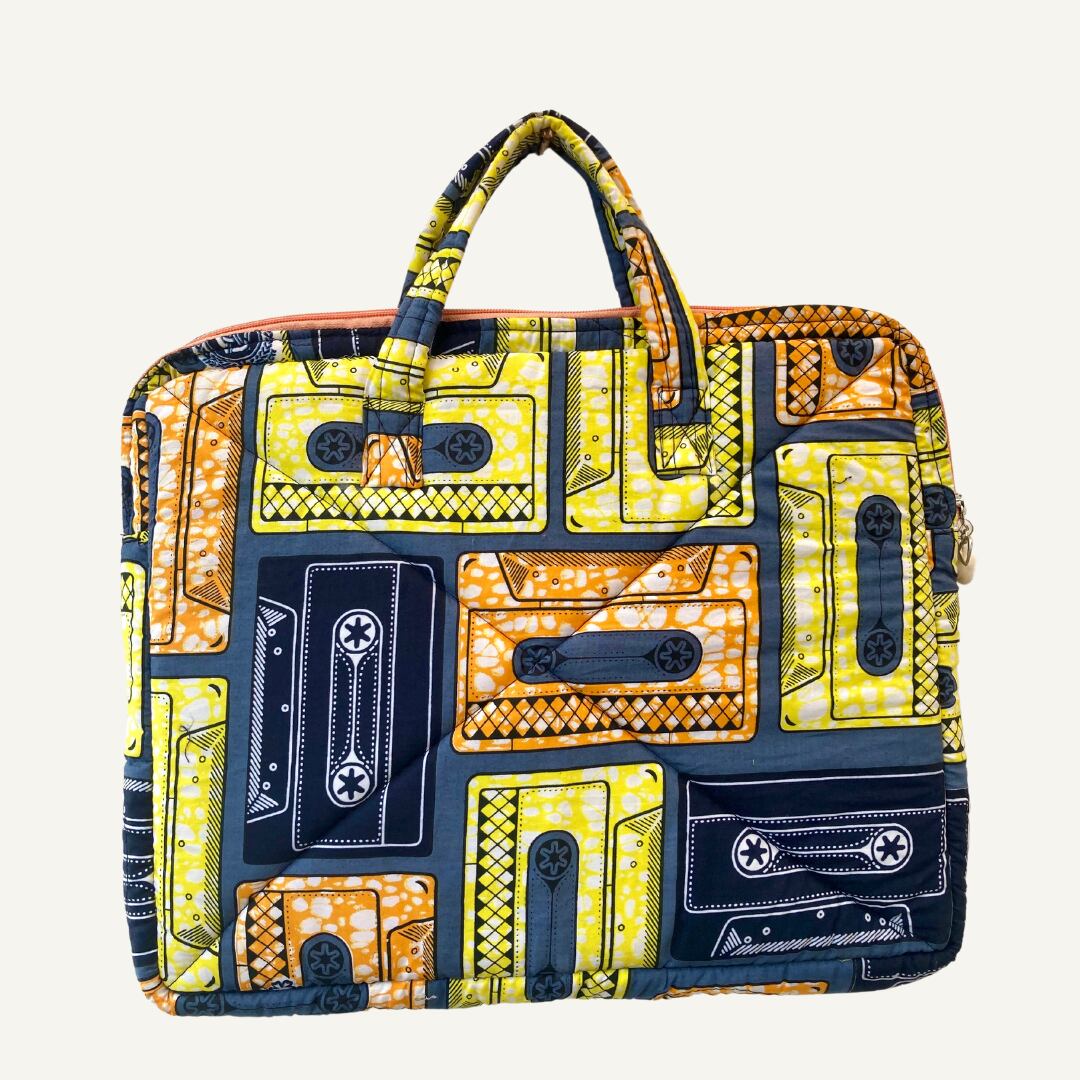 アフリカ布 PCケース Casset Tape A/B〕プリント パーニュ カンガ