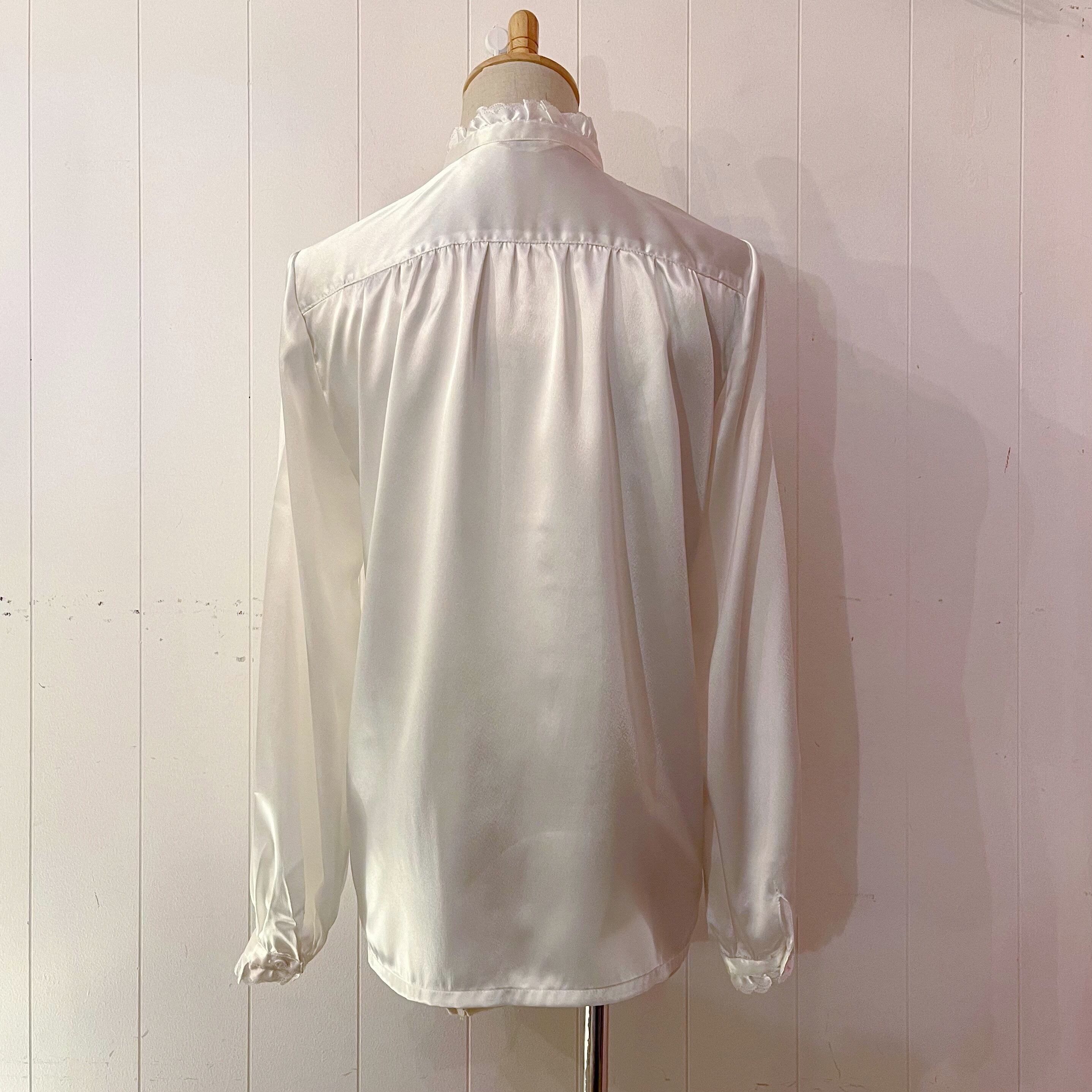 white frill stand collar blouse