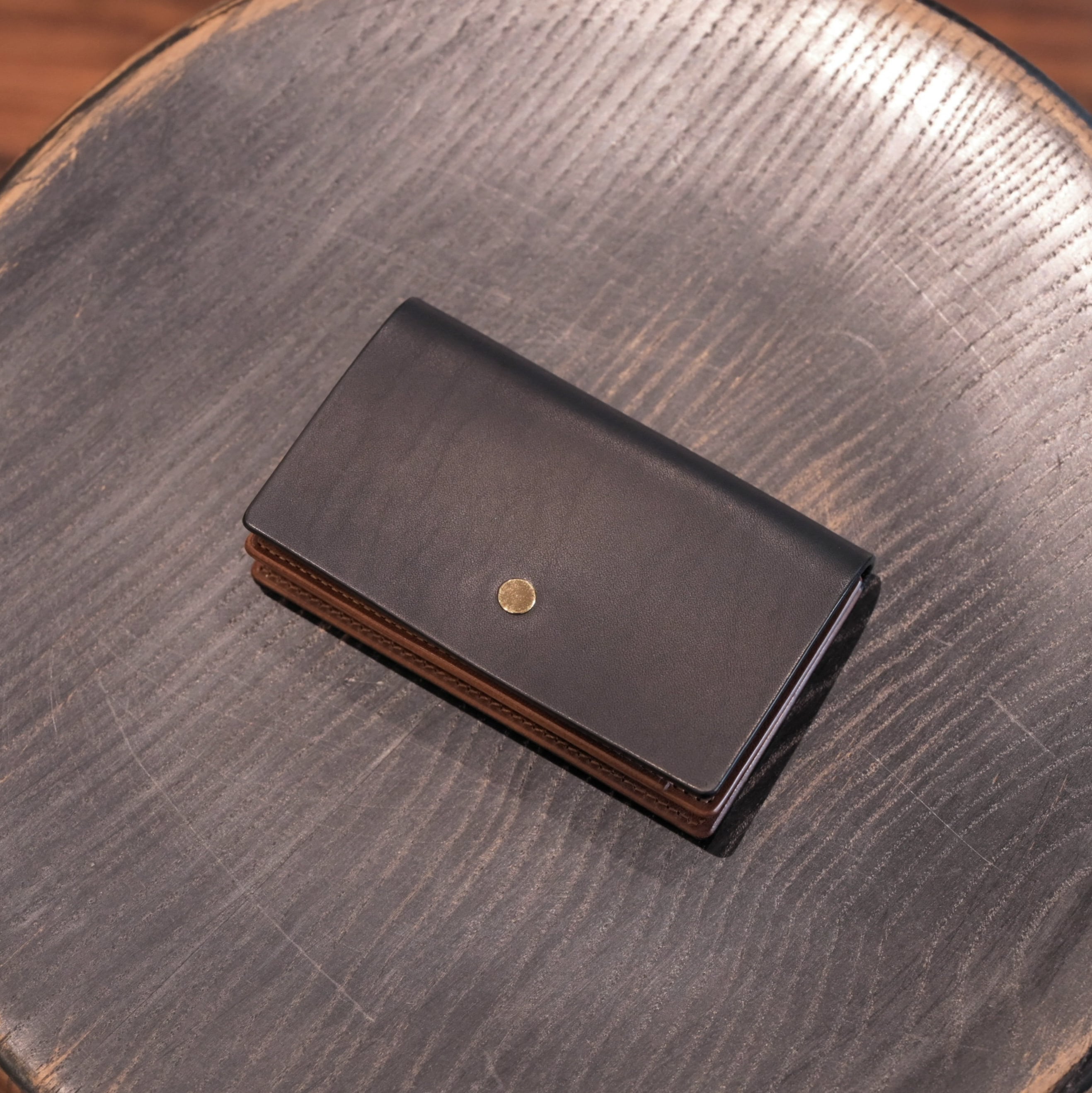 forme(フォルメ) "Card case" Liscio×DOUBLE -Black×Brown-