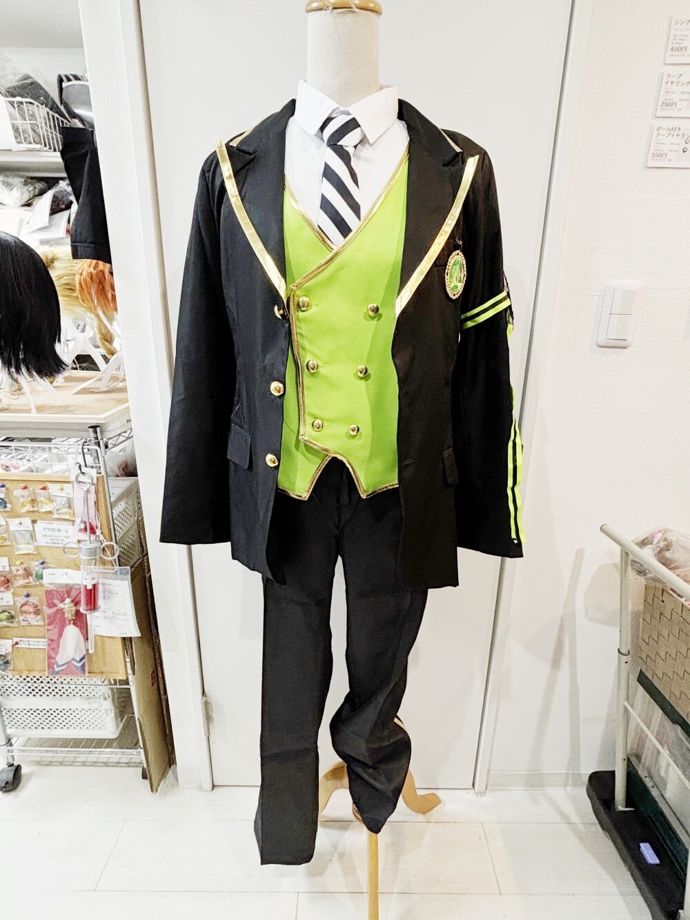 ツイステッドワンダーランド NRC マレウス・ドラコニア 制服 ウィッグ付き 風衣装