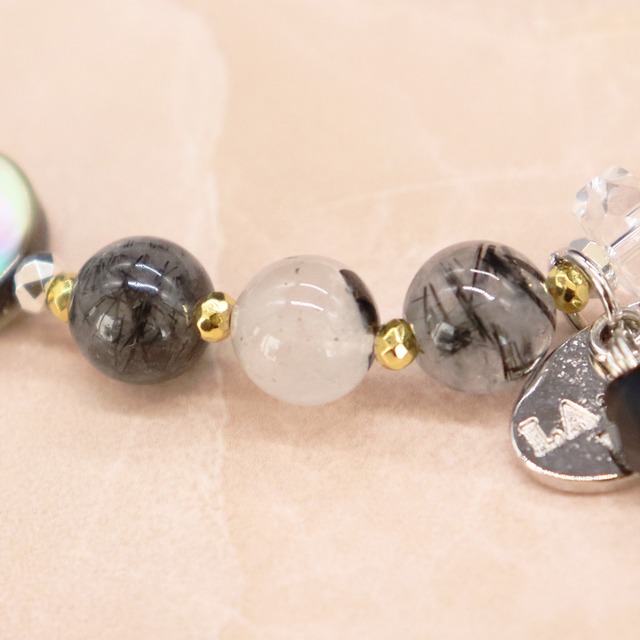 【Shining  Like Stardust】水晶×トルマリンクォーツ×ブラックシェル ブレスレット