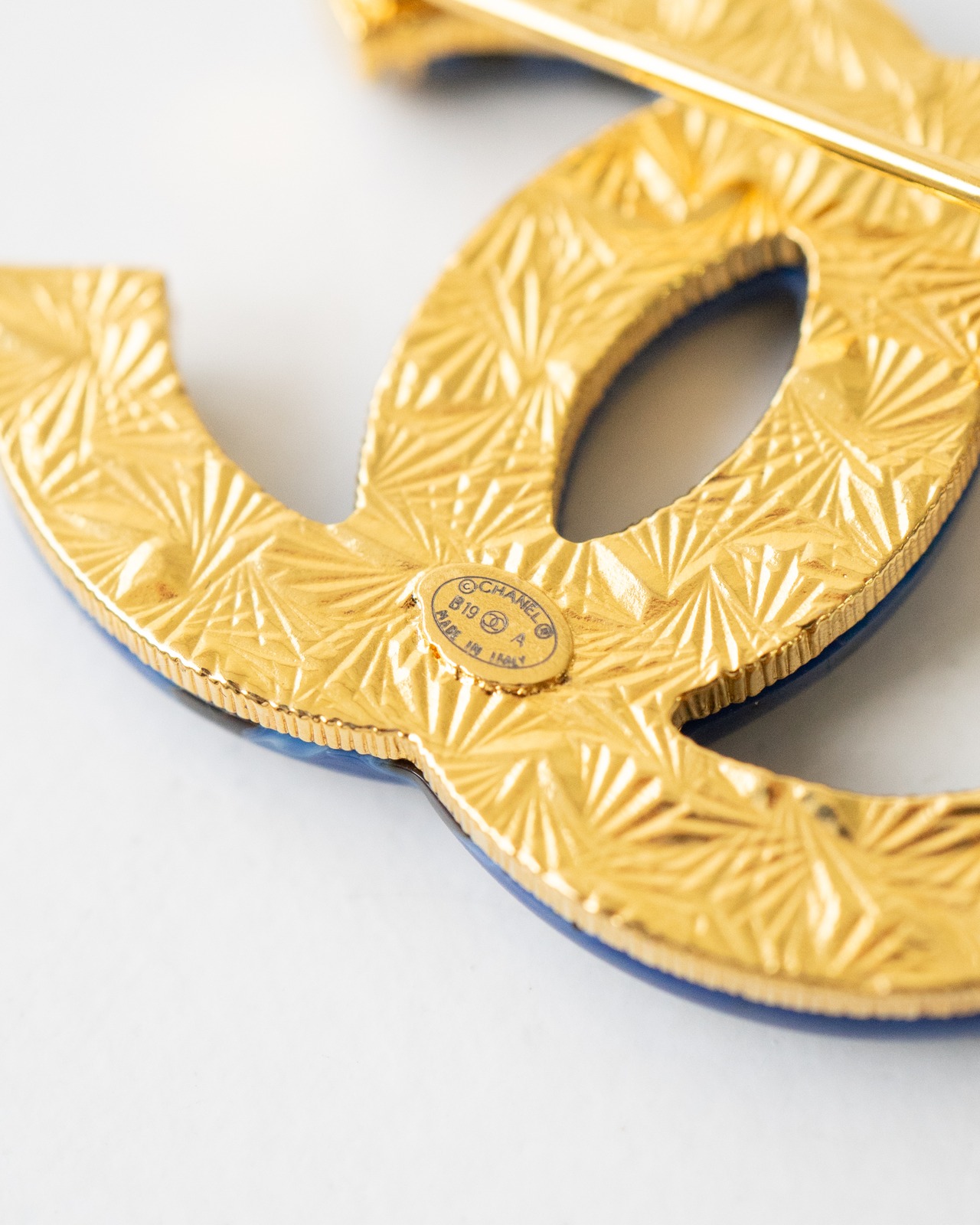 〈CHANEL〉CC Mark Brooch 2019AW