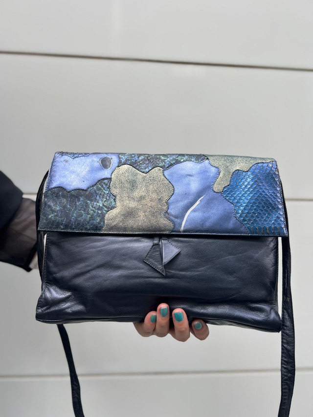 80s navy leather appliqué bag