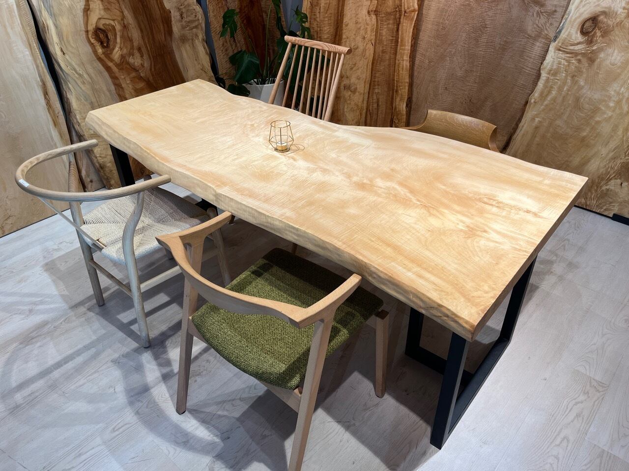 たのメル便] 栃(とち) 耳付き一枚板ダイニングテーブル天板新品未使用