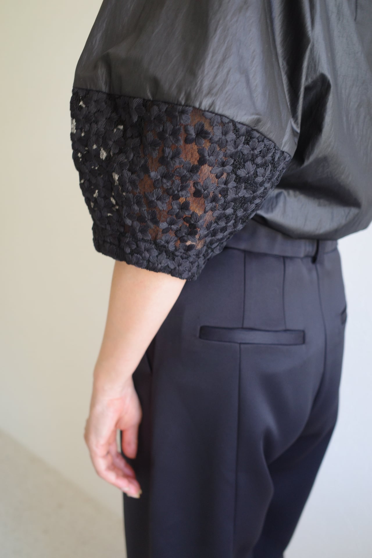 トップス eLLa lantern flower race blouse (black) lantern flower race blouse (black) | e L L a